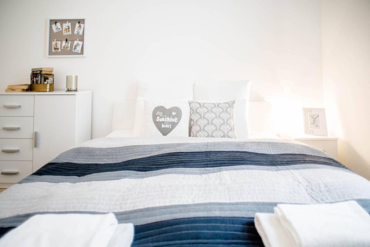 Comfy, Renewed 3 Bedroom Apt In Center Budapest Bagian luar foto